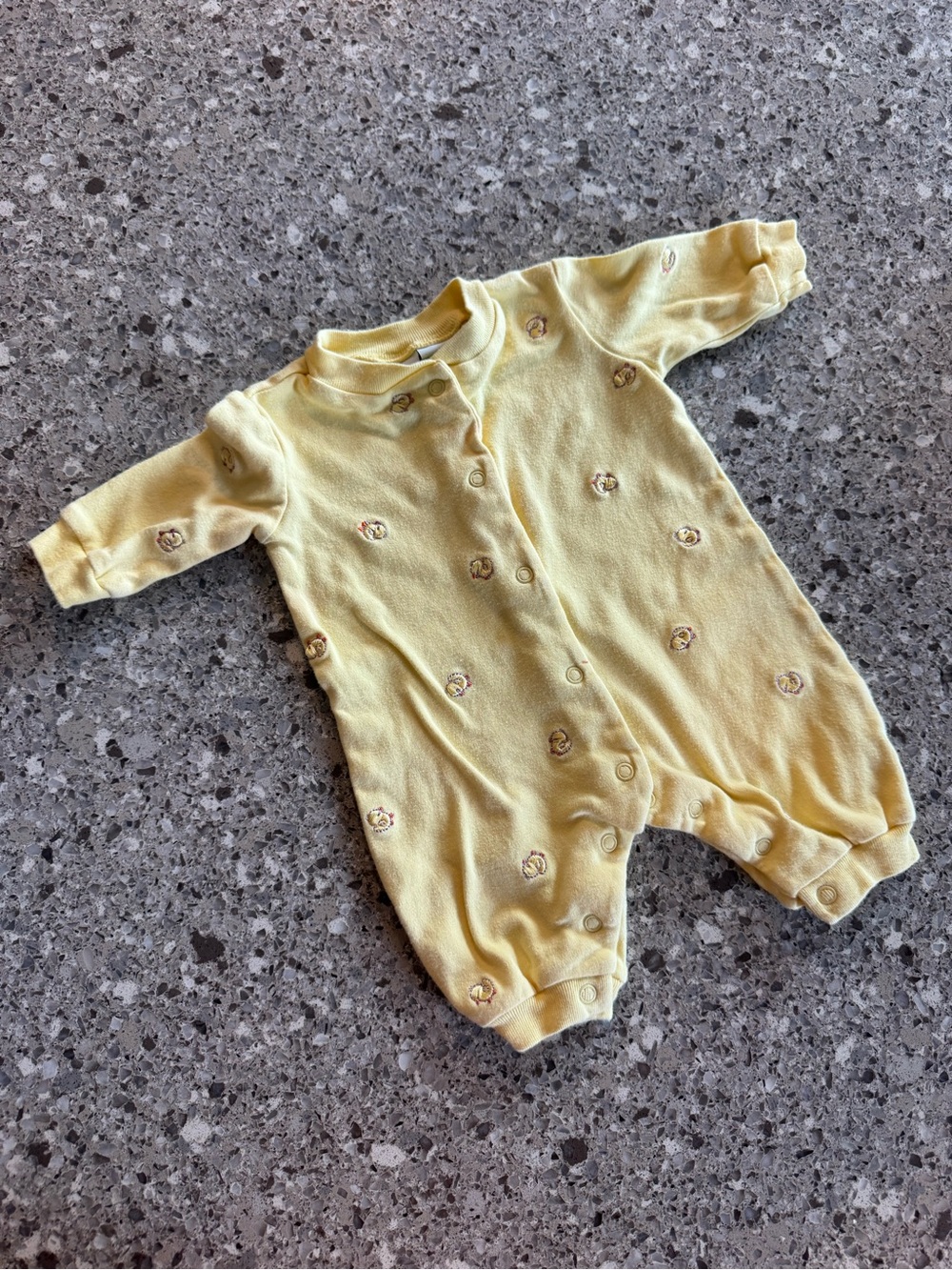 VTG 2002 Sesame Street Yellow Embroidered Romper Onesie 0-3M Y2K Kidcore
